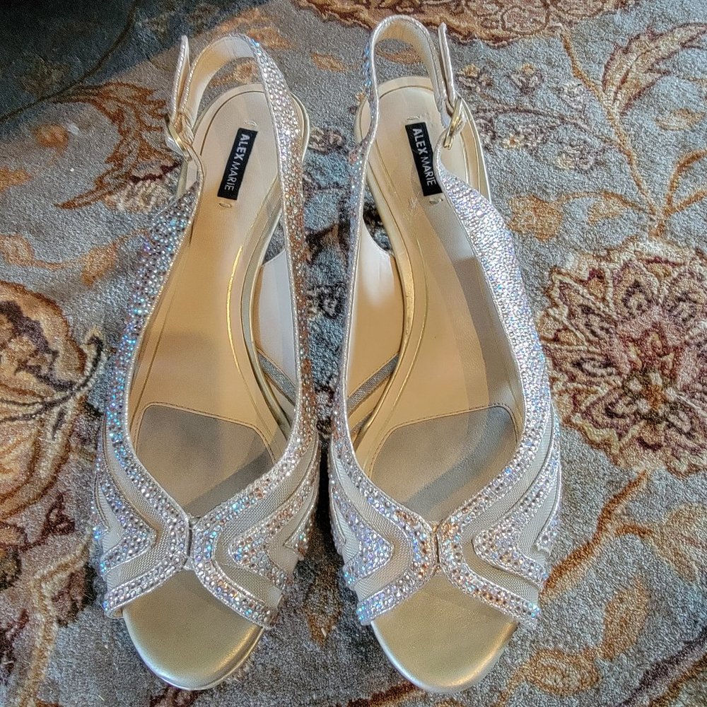 Womens slingback peeptoe pump gold sparkle